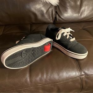 Black HEELYS size 3 youth